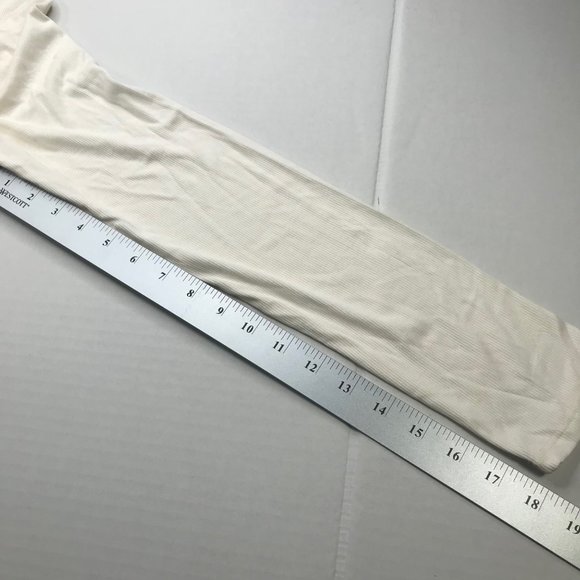 Wild Fable Women's Long Sleeve Rib Fitted Knit Shirt Cream Small New With Tags - Picture 11 of 14